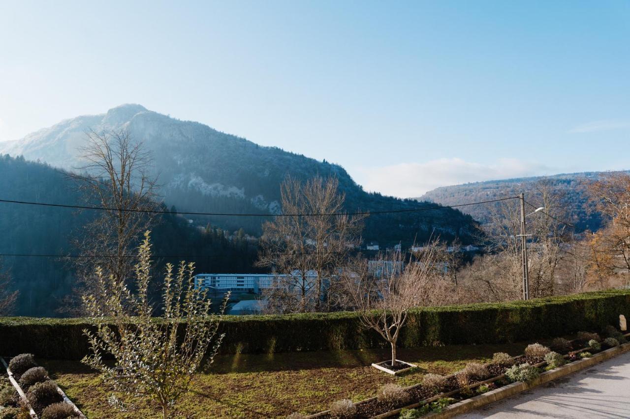 Kasa Jura - Au Coeur Des Monts Apartment Сен-Клод Екстериор снимка